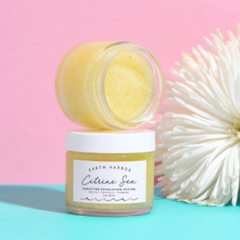 NIB Earth Harbor Citrine Sea scrub